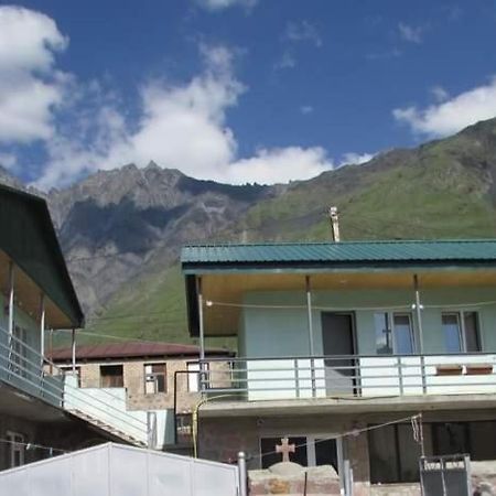 Kera Guest House Kazbegi Bagian luar foto