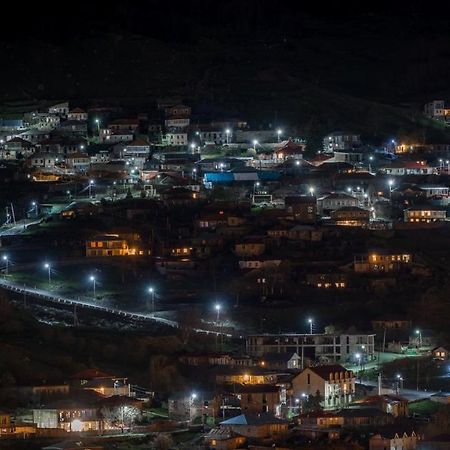 Kera Guest House Kazbegi Bagian luar foto