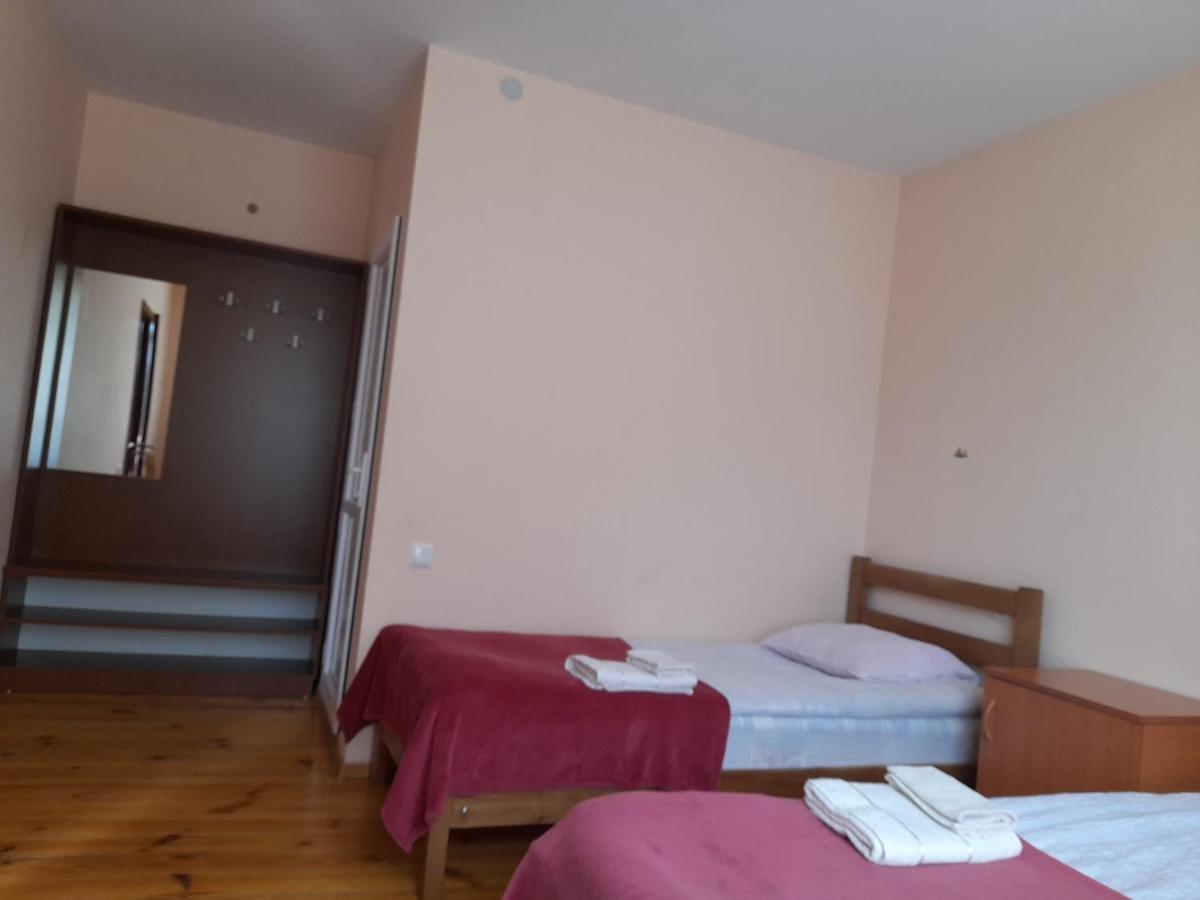 Kera Guest House Kazbegi Bagian luar foto